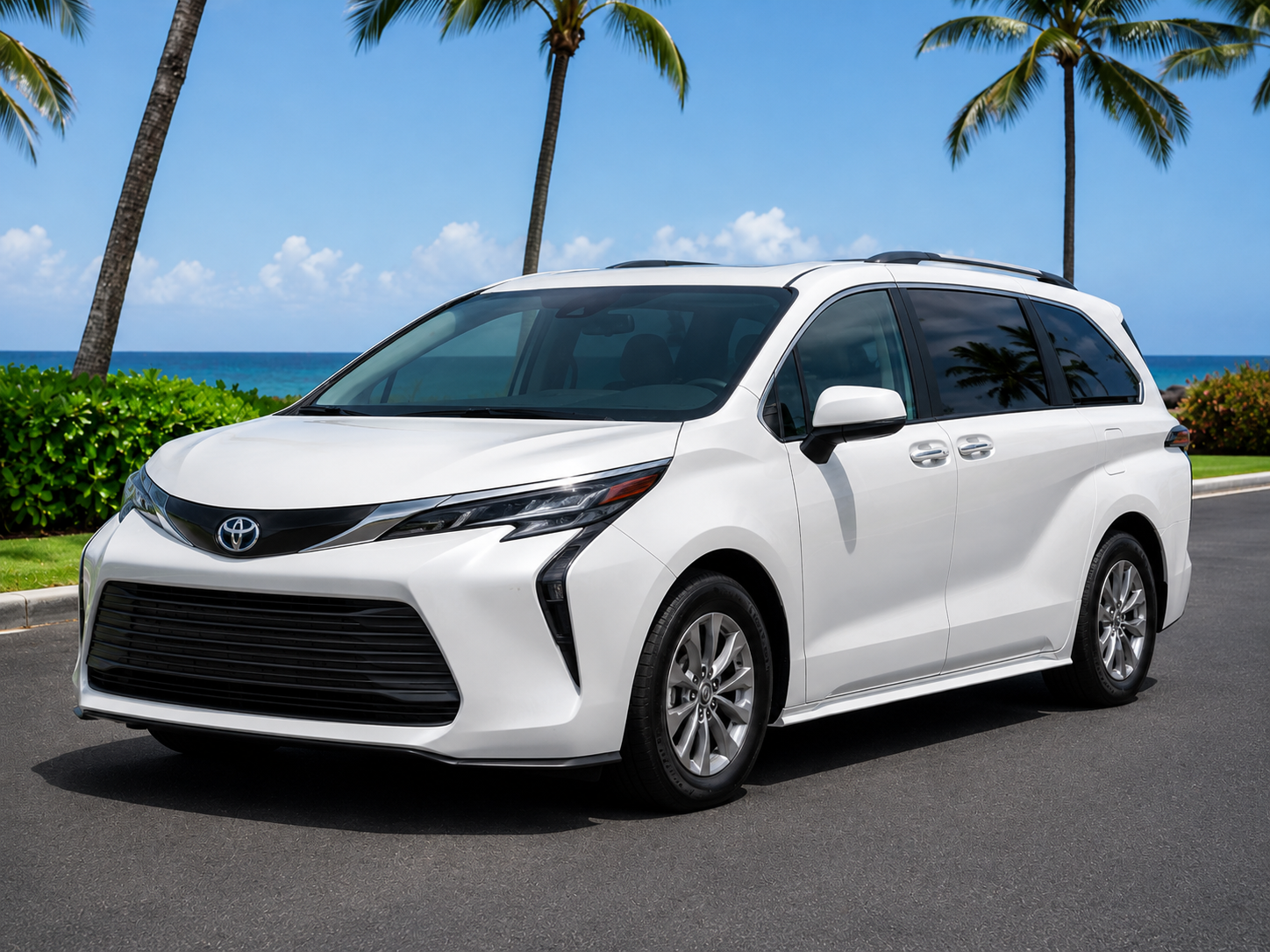 Toyota Sienna White